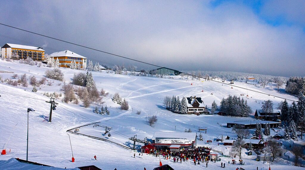 Gatlinburg-Tennessee, Best Spring Break Destinations in 2025