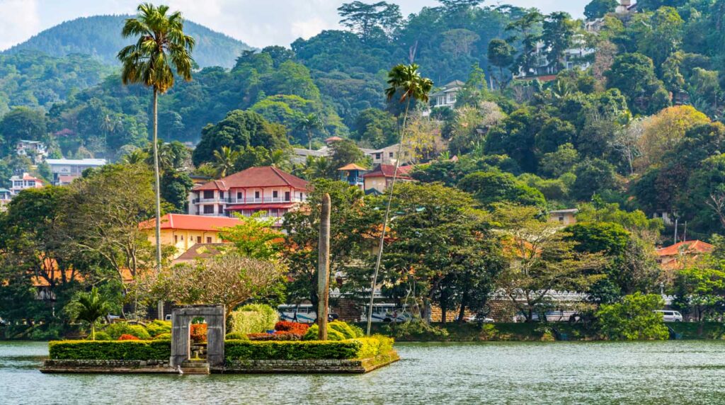 Kandy Lake
